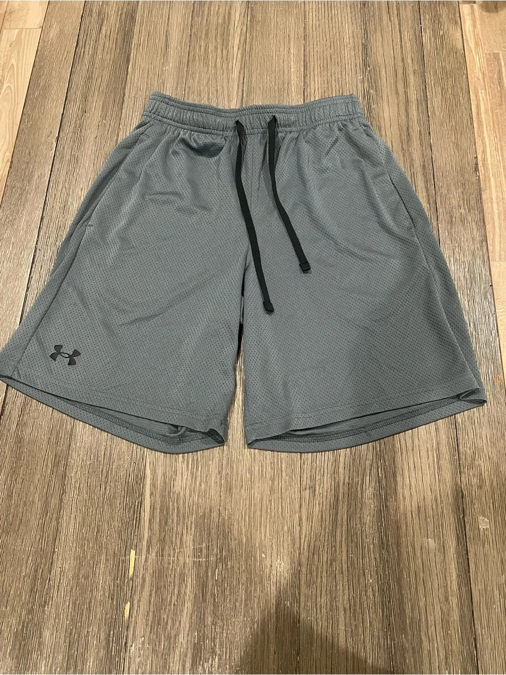 Under Armour Men's Red, Navy and Black Athletic Shorts Bundle - Size Small